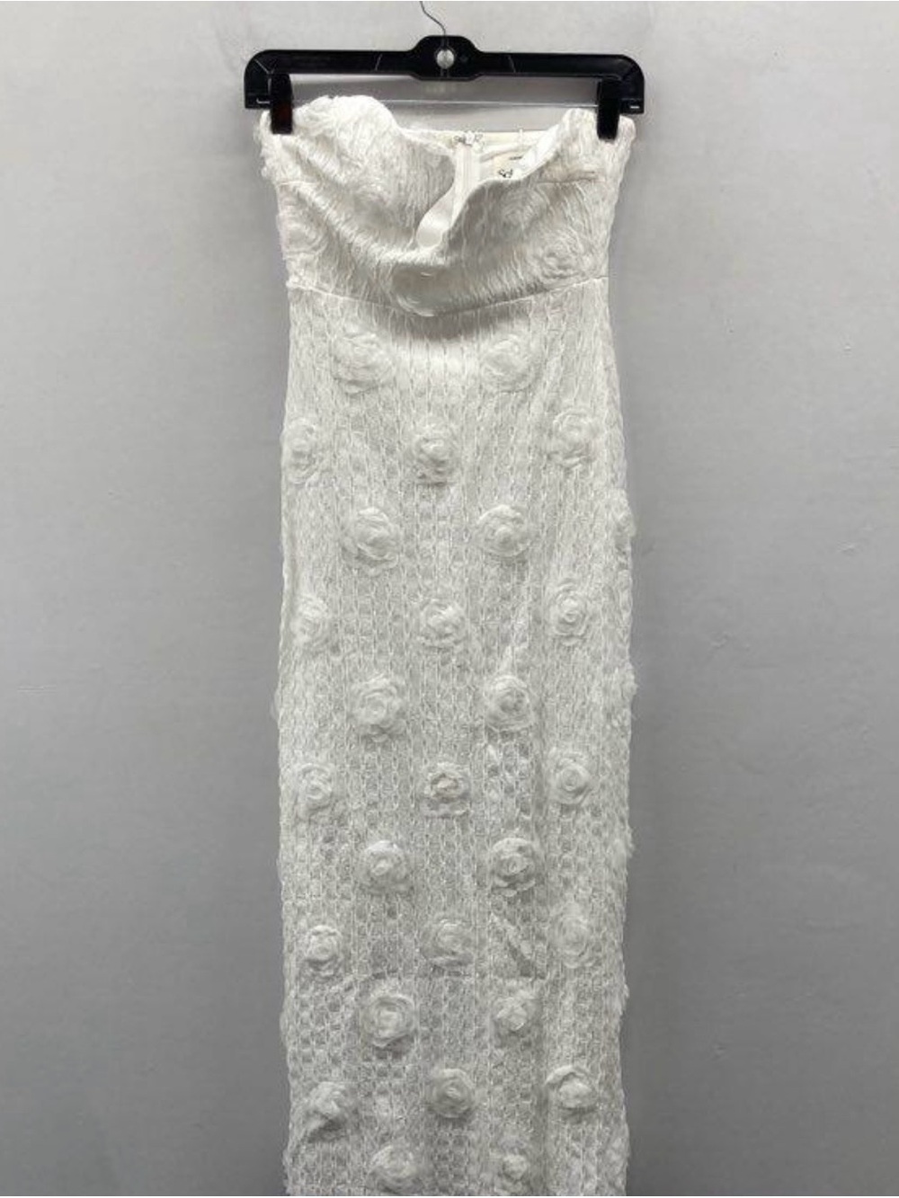 Selfie Leslie White Strapless Rose-Textured Knit Dress